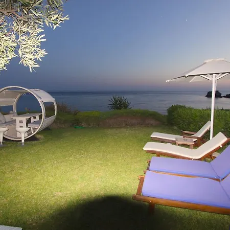 Beachfront And Villas Glifada