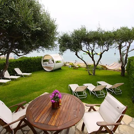 Appartamento Beachfront And Villas *